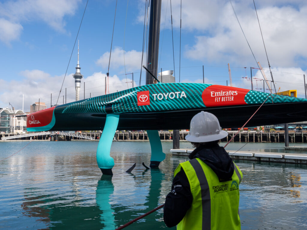 Il varo di ETNZ per la prossima america's cup